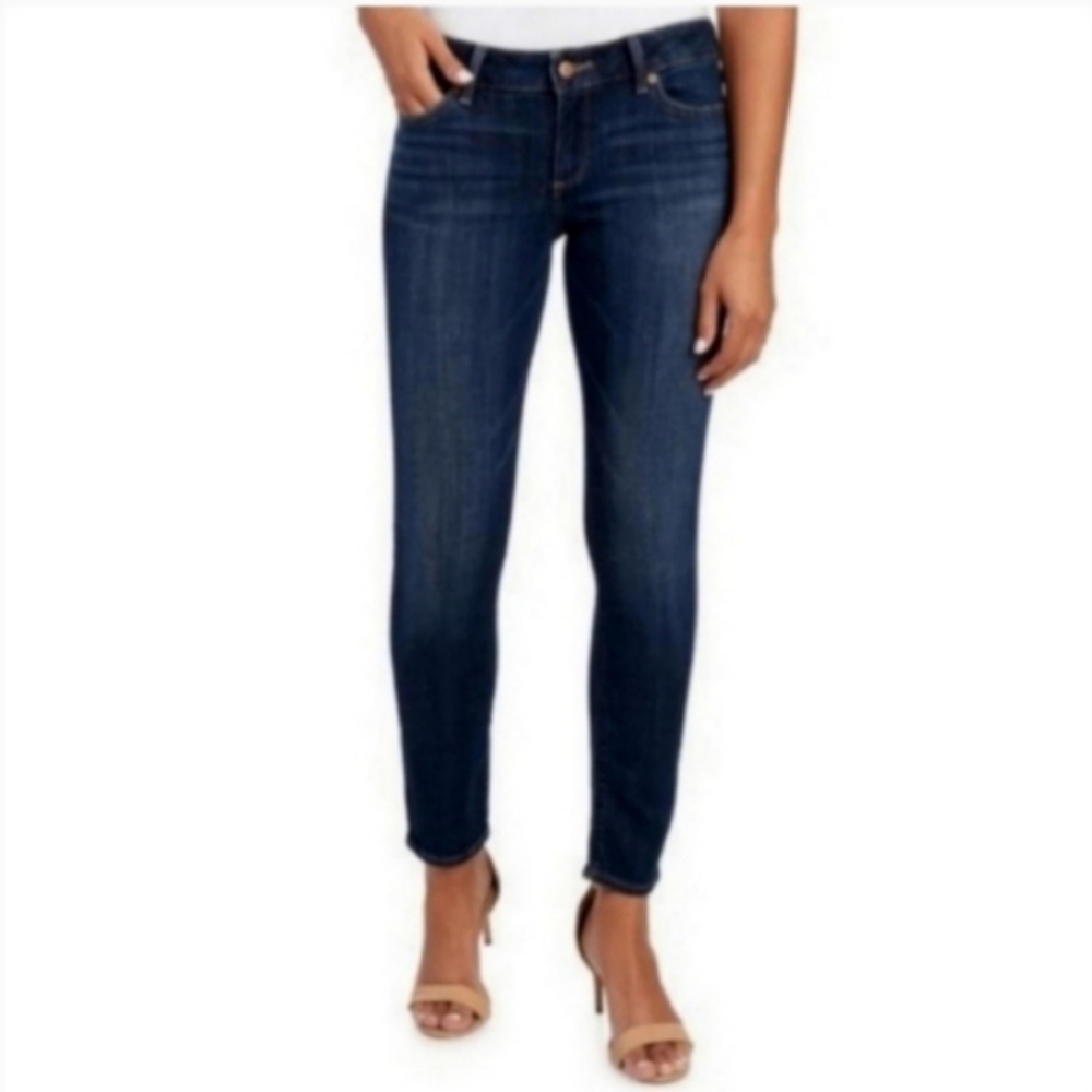 |Lucky Brand Charlie Straight Ankle Jeans|